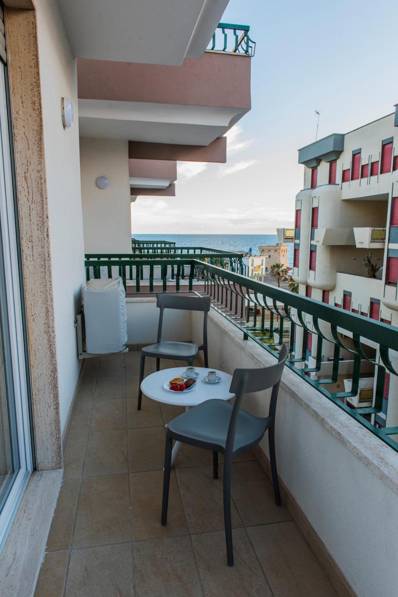 Le Terrazze Sul Mare Gallipoli Lido ภายนอก รูปภาพ