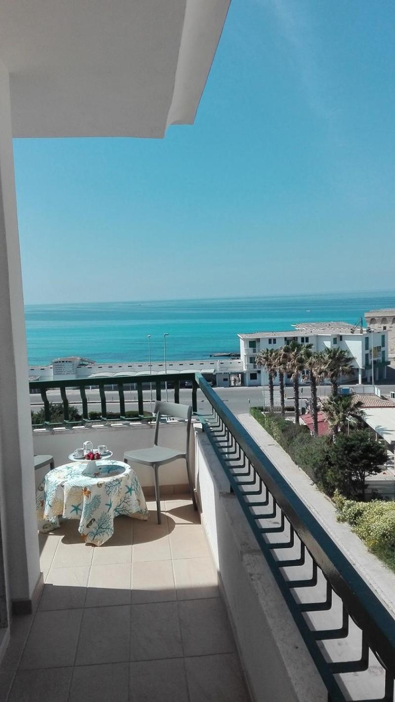 Le Terrazze Sul Mare Gallipoli Lido ภายนอก รูปภาพ